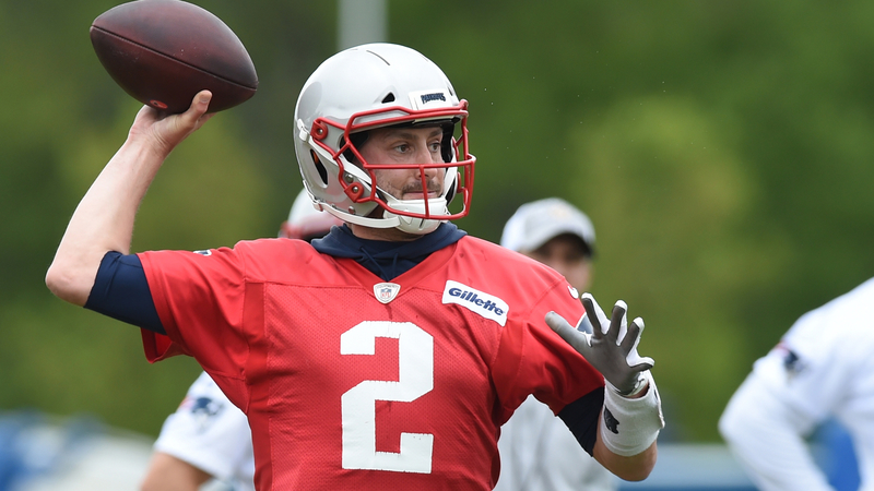 New England Patriots quarterback Brian Hoyer
