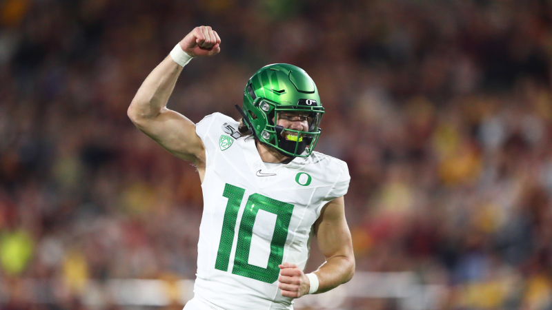 Oregon quarterback Justin Herbert