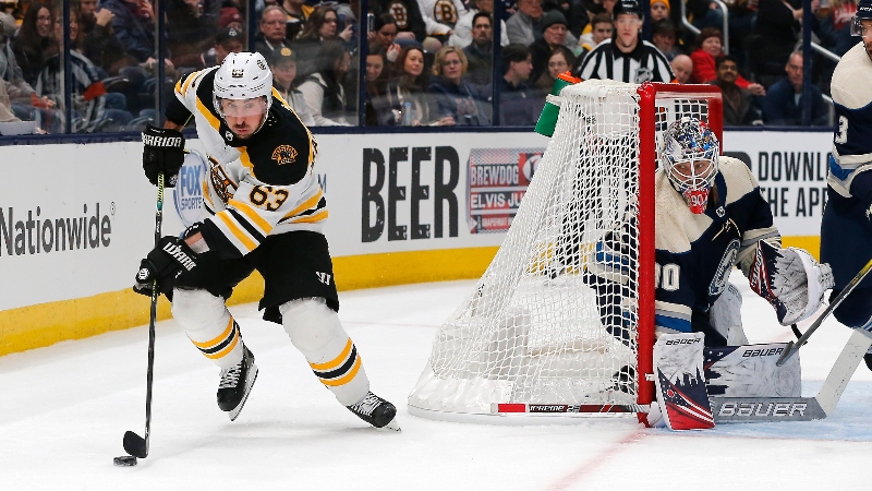 Boston Bruins left wing Brad Marchand (63)