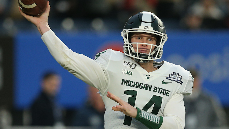 Patriots quarterback Brian Lewerke