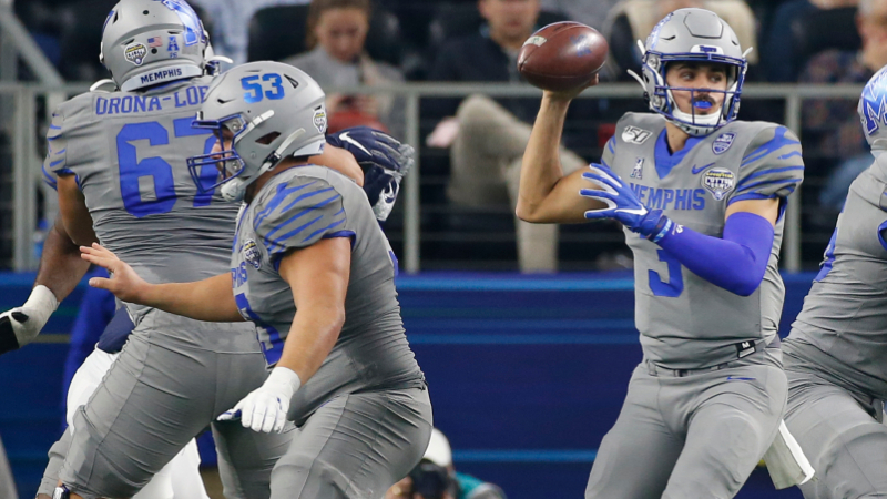 Memphis Tigers quarterback Brady White