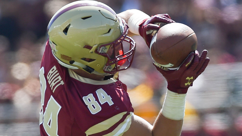 Boston College Eagles tight end Jake Burt