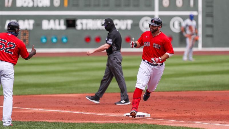 Red Sox first baseman Mitch Moreland