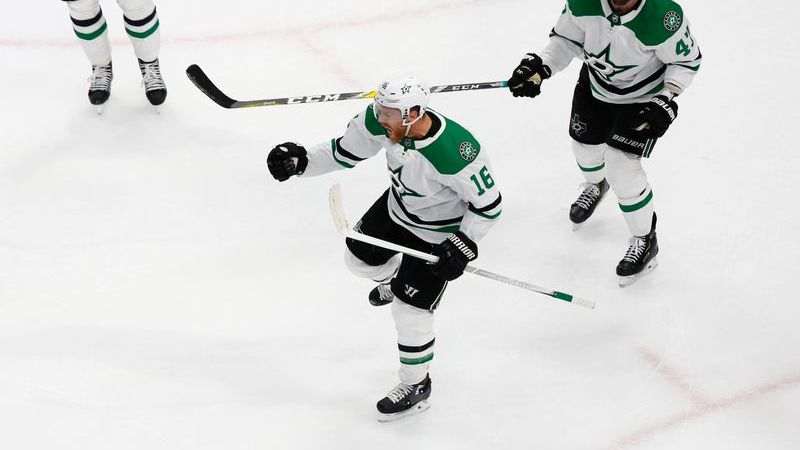 Dallas Stars center Joe Pavelski
