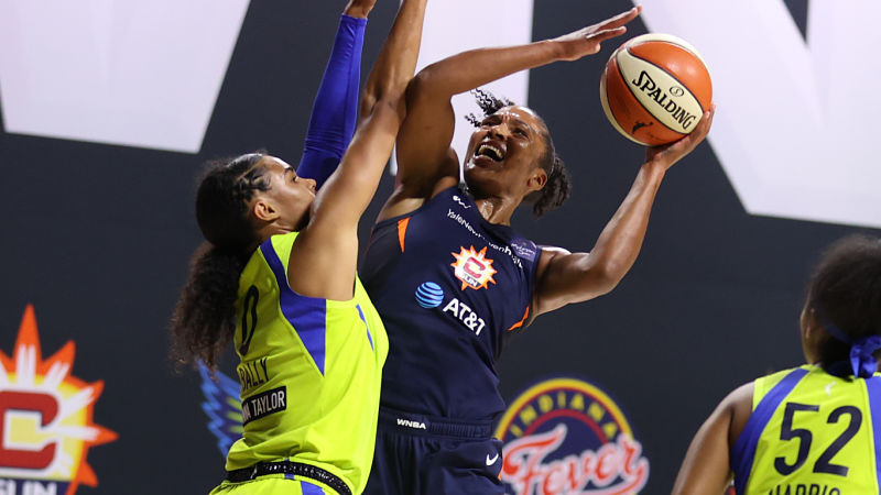 Connecticut Sun forward Alyssa Thomas