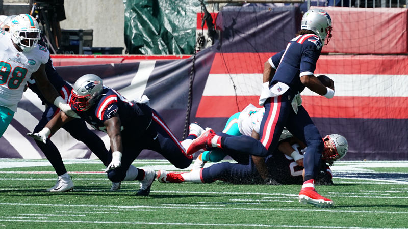 New England Patriots quarterback Cam Newton