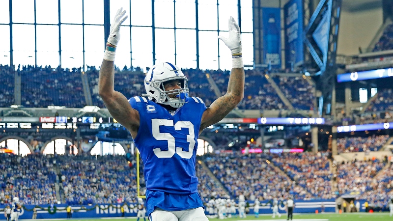 Indianapolis Colts linebacker Darius Leonard (53)