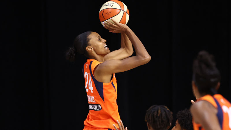 Connecticut Sun forward DeWanna Bonner