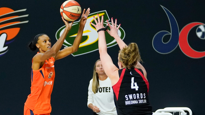 Connecticut Sun forward DeWanna Bonner