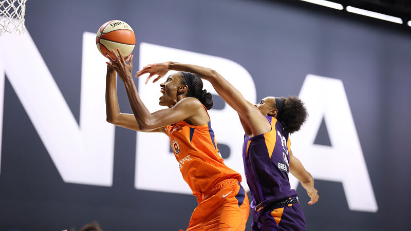 Connecticut Sun forward DeWanna Bonner