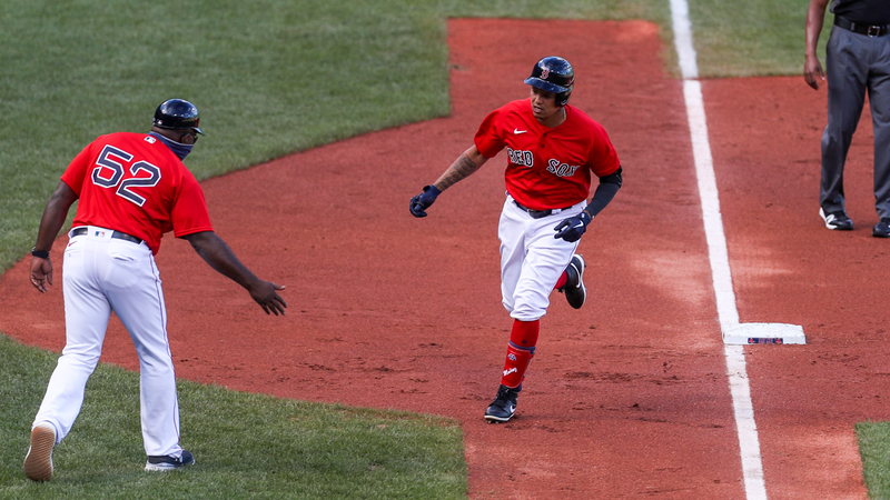 Boston Red Sox left fielder Yairo Munoz
