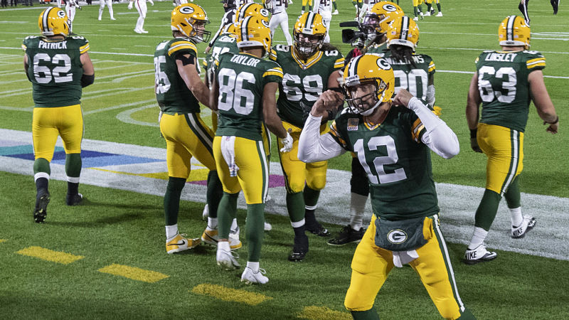 Green Bay Packers quarterback Aaron Rodgers