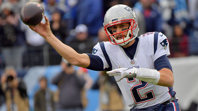 New England Patriots quarterback Brian Hoyer