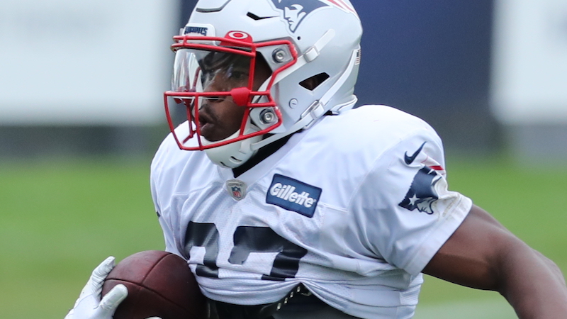 Patriots running back Damien Harris