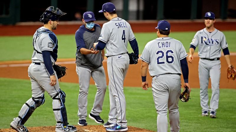 Tampa Bay Rays manager Kevin Cash, Tampa Bay Rays pitcher Blake Snell