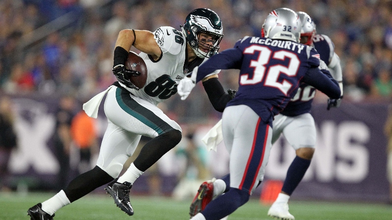 Philadelphia Eagles tight end Zach Ertz (86) and New England Patriots safety Devin McCourty (32)