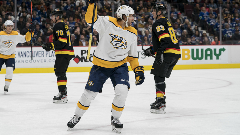 Nashville Predators forward Craig Smith