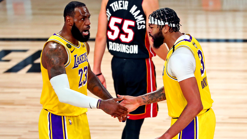 Los Angeles Lakers' LeBron James, Anthony Davis