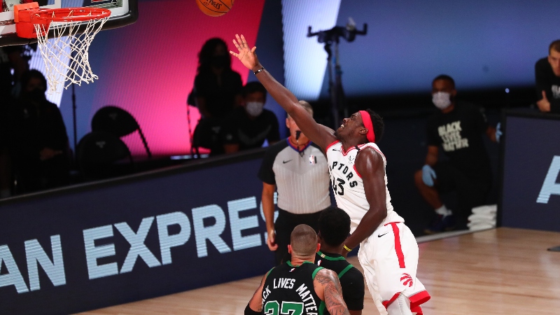 Toronto Raptors forward Pascal Siakam (right)