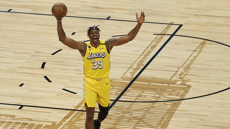 Philadelphia 76ers Center Dwight Howard