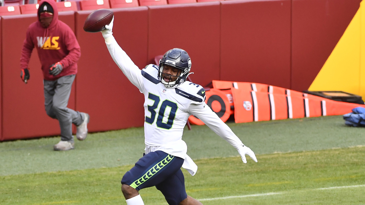 Seattle Seahawks running back Carlos Hyde