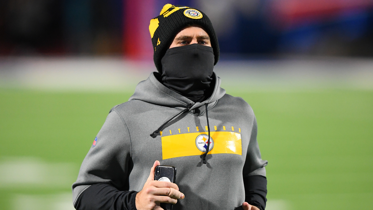 Pittsburgh Steelers Fullback Derek Watt