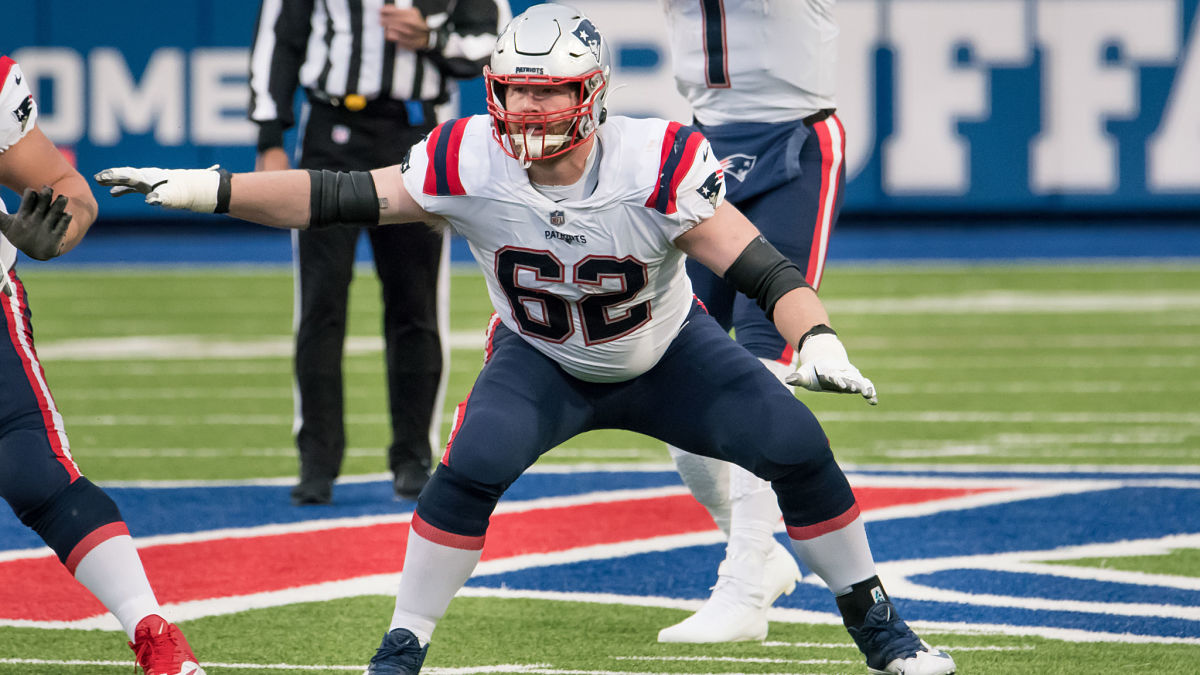 New England Patriots guard Joe Thuney