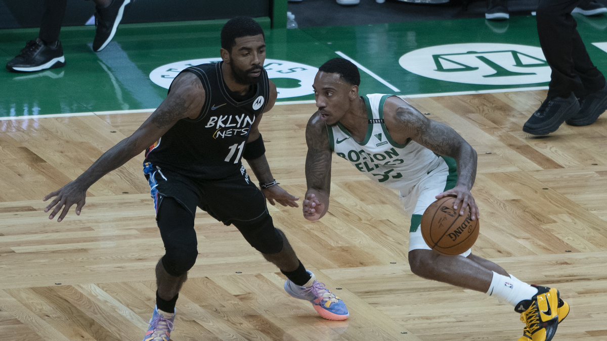 Boston Celtics point guard Jeff Teague, Brooklyn Nets guard Kyrie Irving