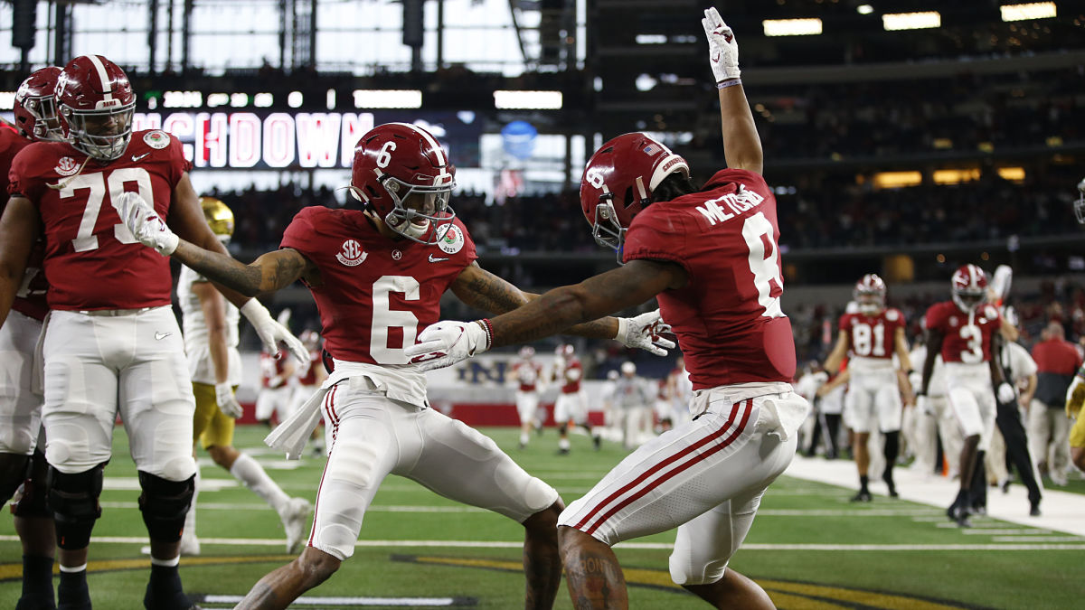 Alabama Crimson Tide wide receivers DeVonta Smith and John Metchie III