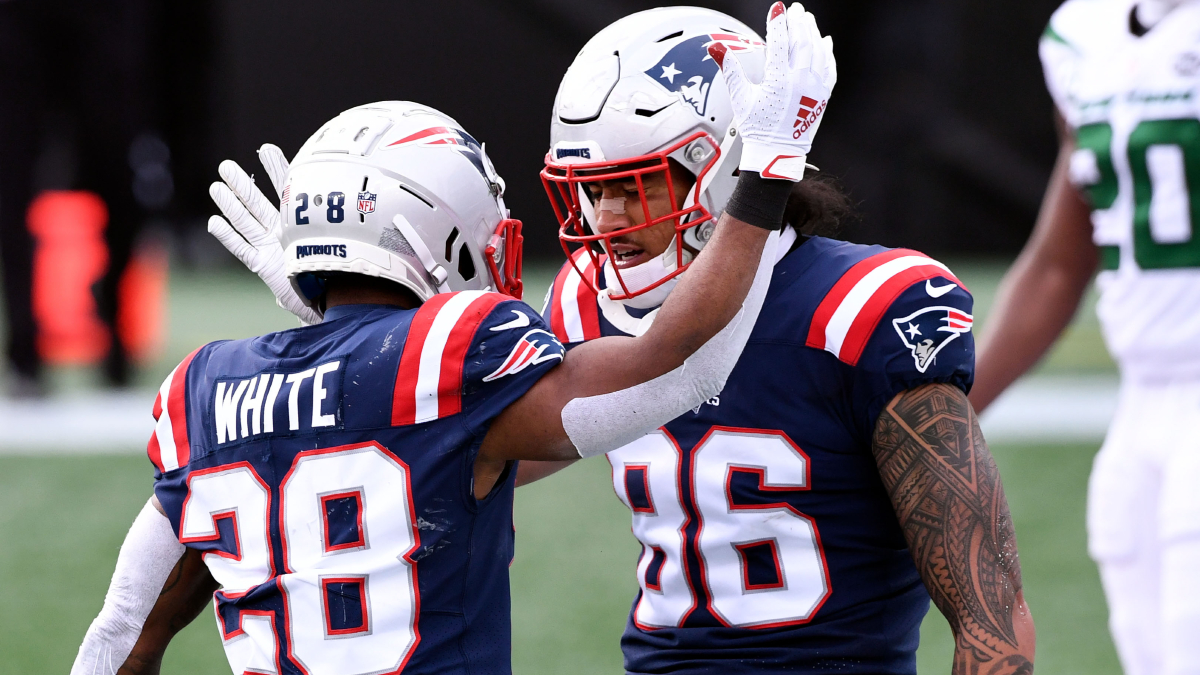 New England Patriots tight end Devin Asiasi
