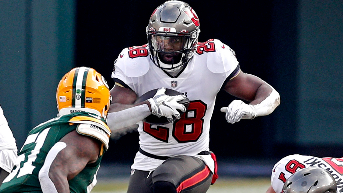 Tampa Bay Buccaneers running back Leonard Fournette
