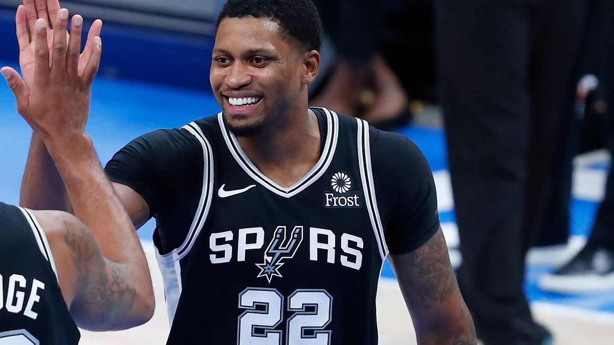San Antonio Spurs forward Rudy Gay