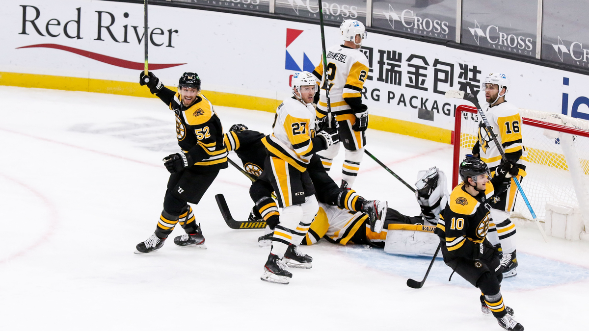Boston Bruins Forward Sean Kuraly