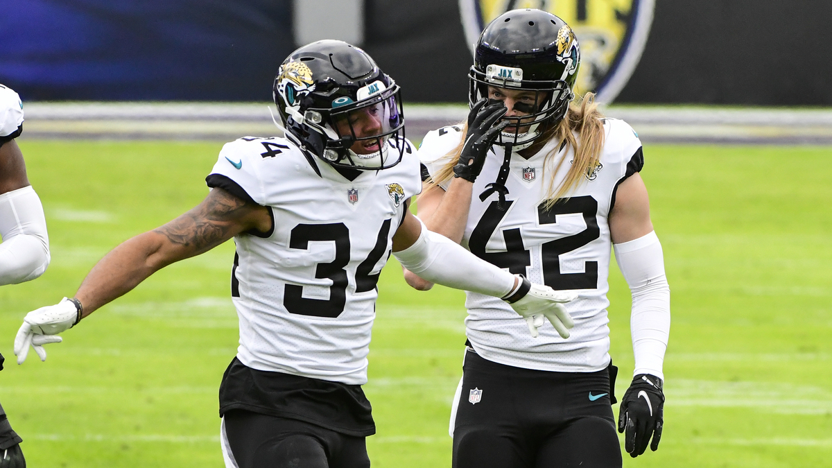 Jacksonville Jaguars cornerback Greg Mabin, safety Andrew Wingard