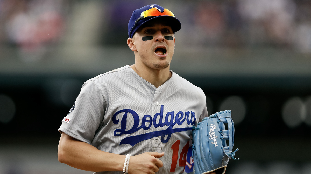 MLB Free Agent Kiké Hernández