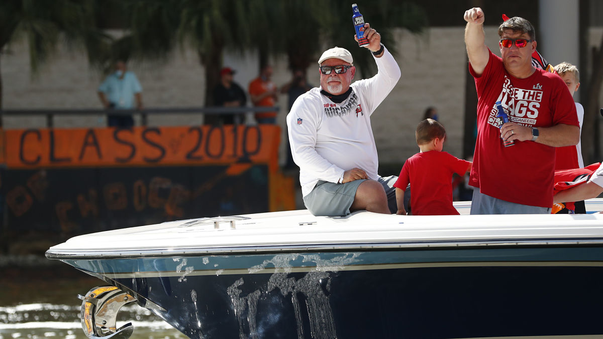 Tampa Bay Buccaneers head coach Bruce Arians and general manager Jason Licht