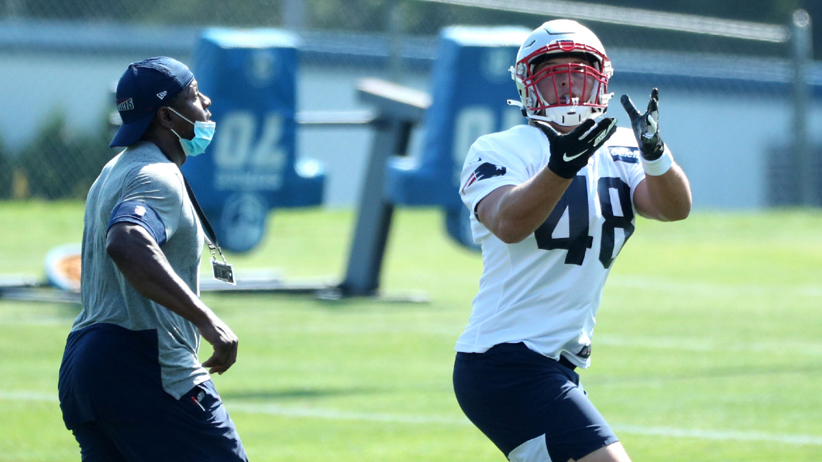 New England Patriots fullback Paul Quessenberry