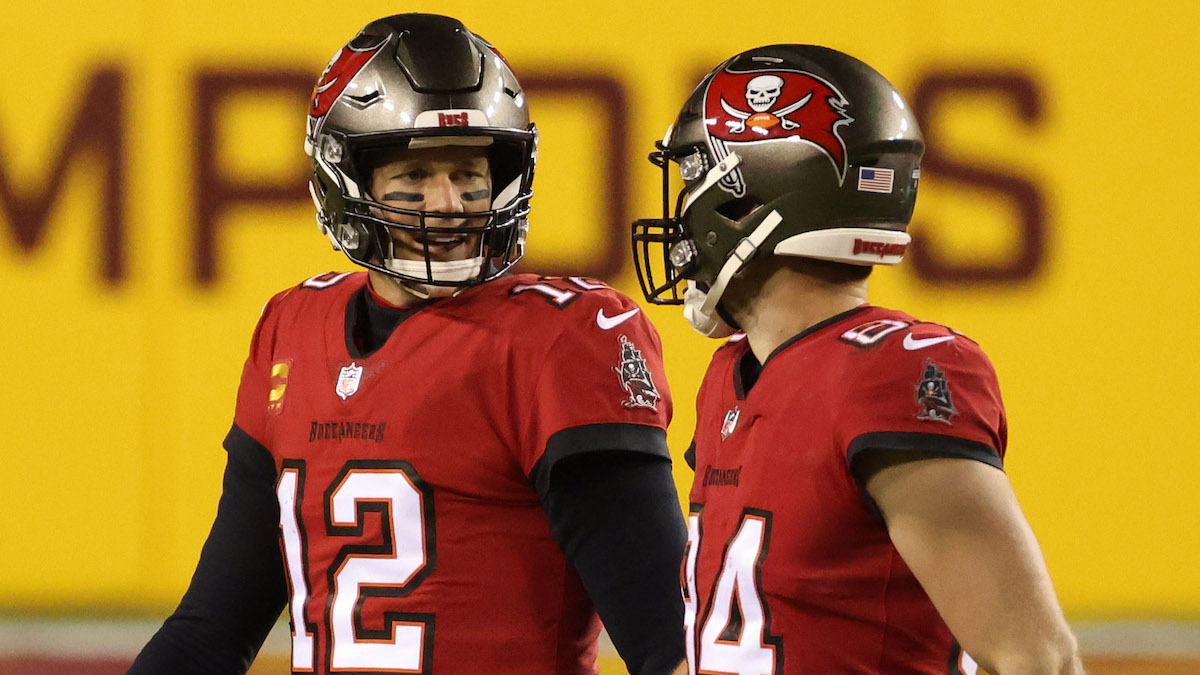 Buccaneers QB Tom Brady, tight end Cameron Brate