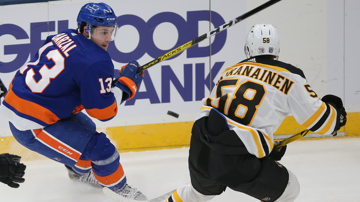 Boston Bruins defenseman Urho Vaakanainen
