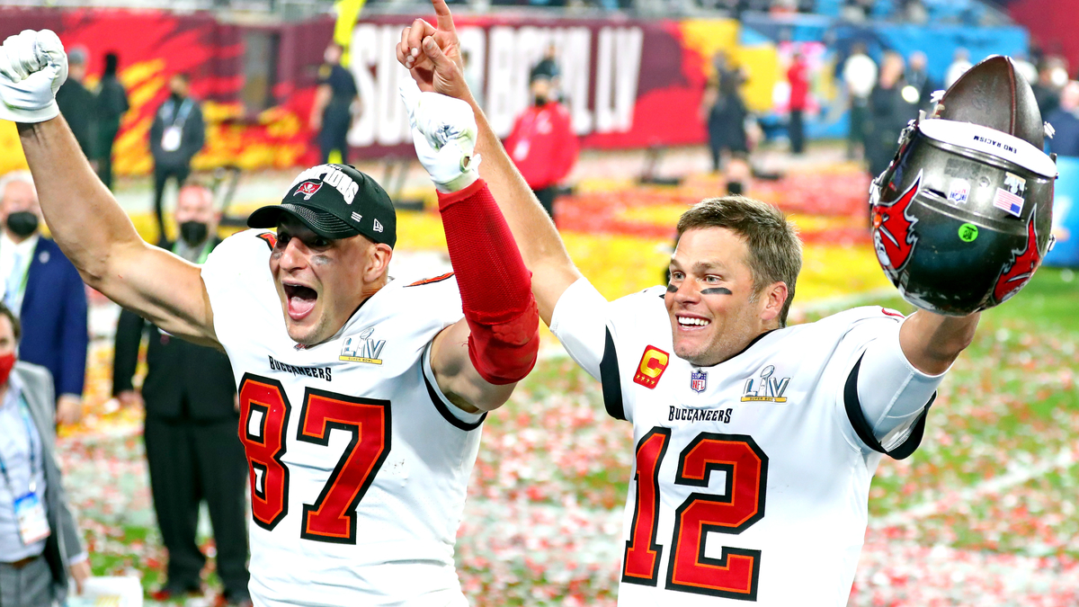 Tampa Bay Buccaneers quarterback Tom Brady, tight end Rob Gronkowski