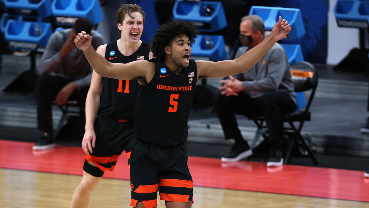NCAA Tournament: Oregon State guard Ethan Thompson