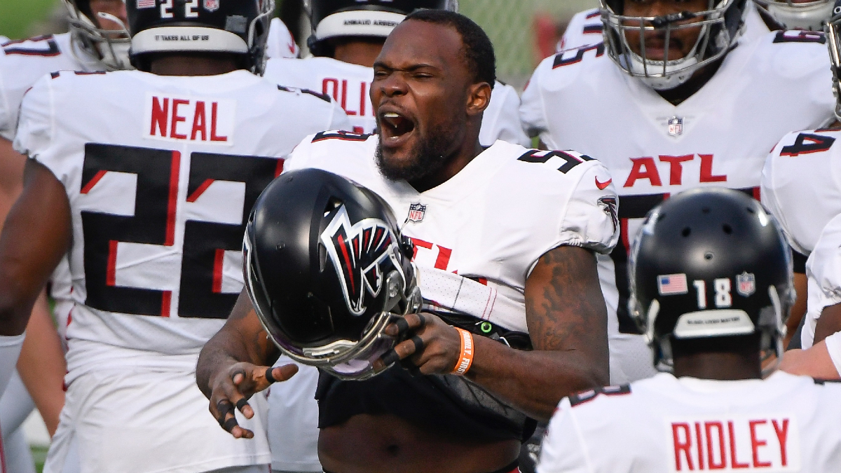 New England Patriots linebacker LaRoy Reynolds