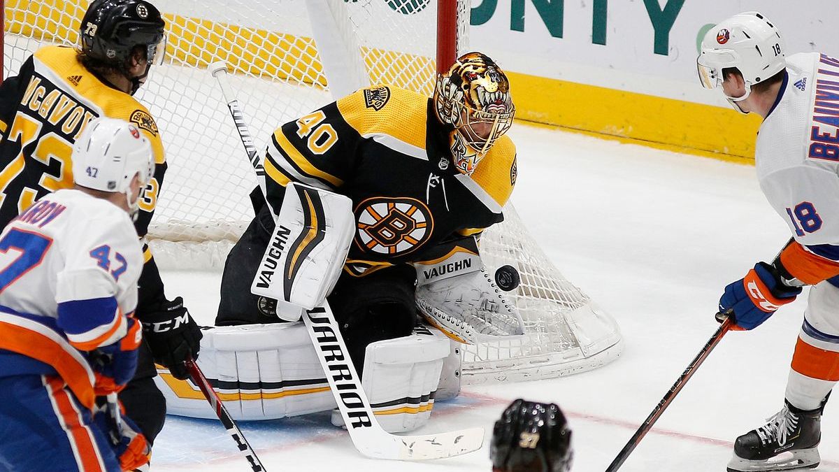 Boston Bruins goalie Tuukka Rask