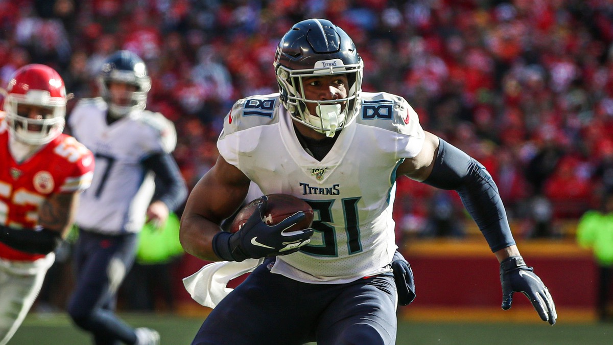 New England Patriots tight end Jonnu Smith