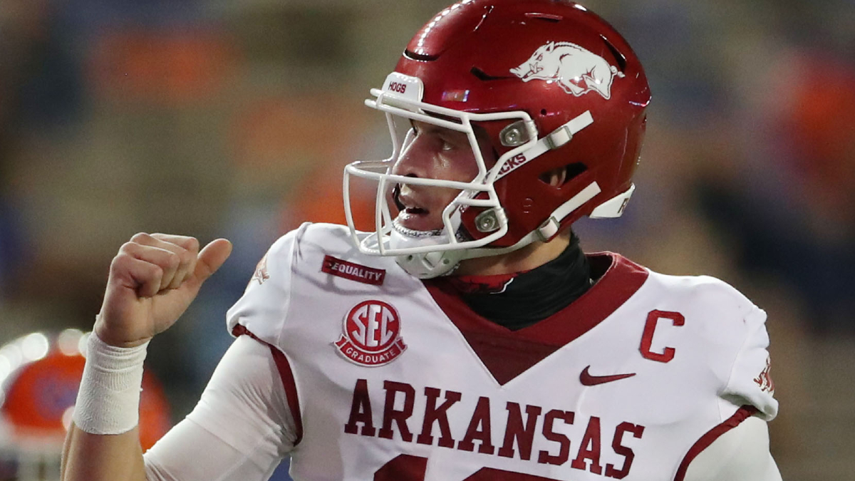 Arkansas Razorbacks quarterback Feleipe Franks