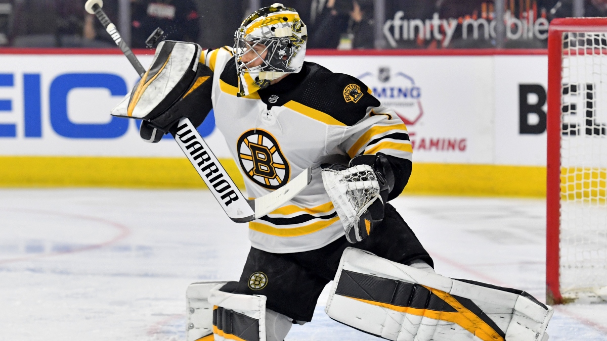 Boston Bruins goaltender Jeremy Swayman