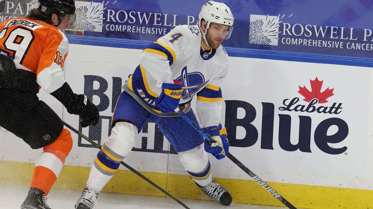 Boston Bruins winger Taylor Hall