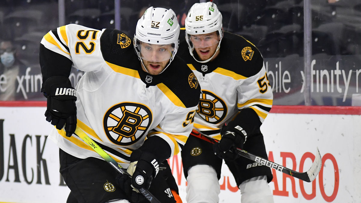 Boston Bruins center Sean Kuraly