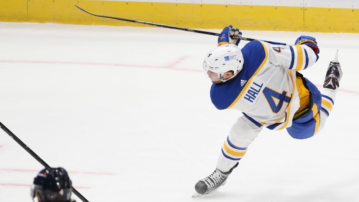 Boston Bruins winger Taylor Hall