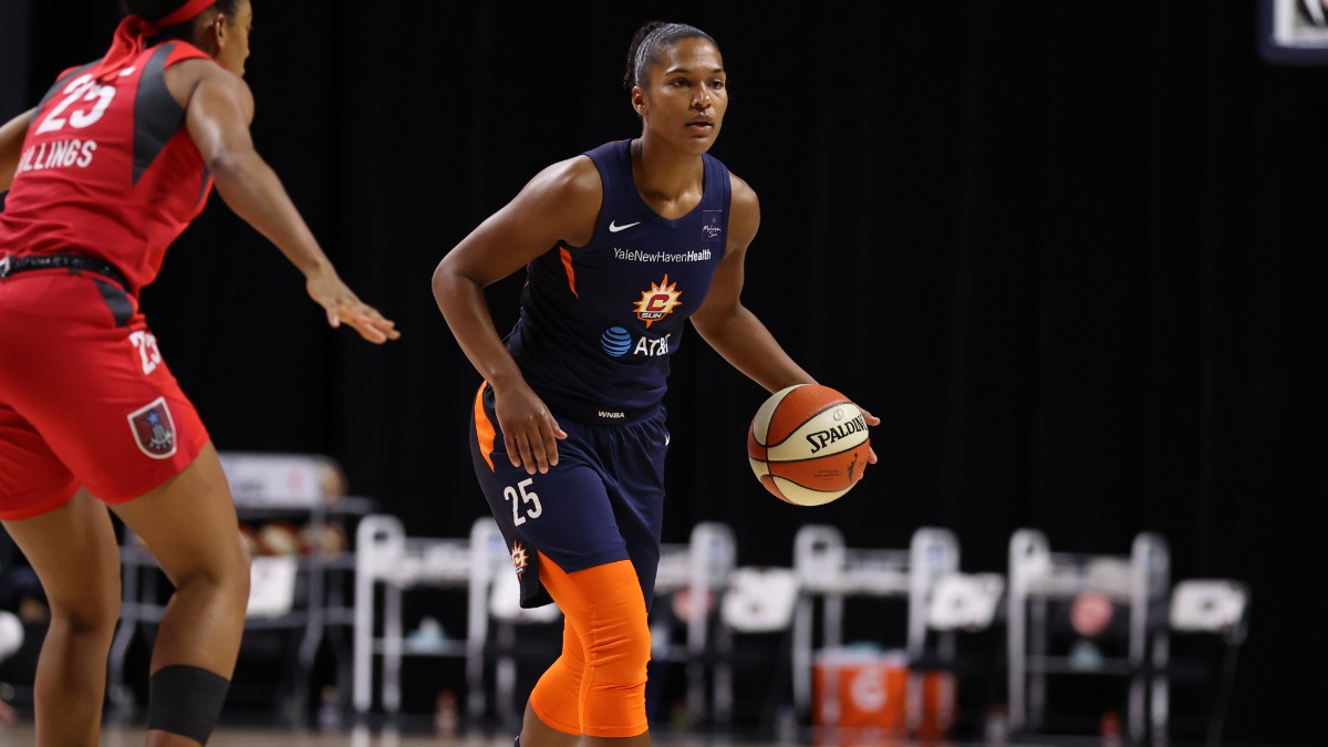 Connecticut Sun forward Alyssa Thomas